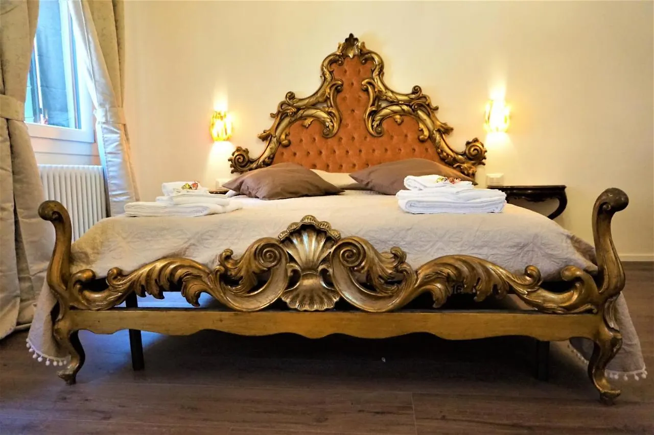 Sara S Luxury Home Five Minutes From Piazza San Marco Venice