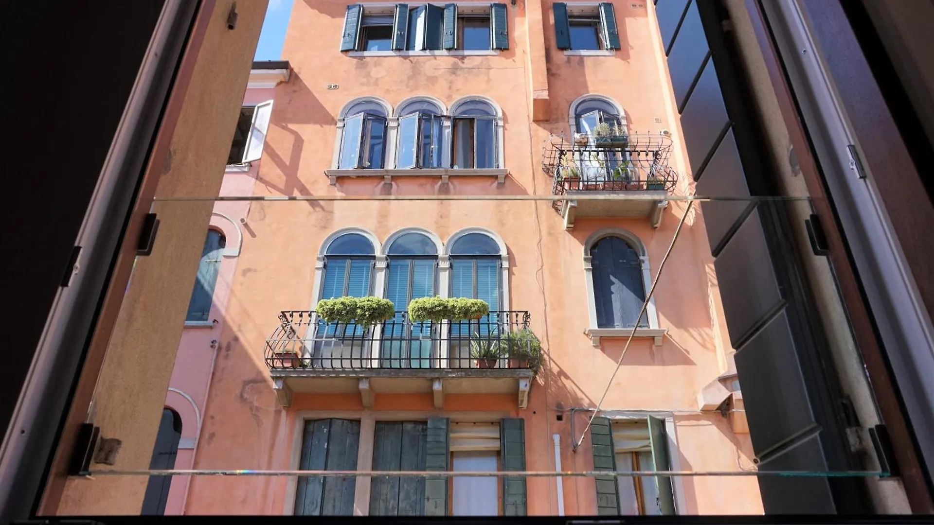 Sara S Luxury Home Five Minutes From Piazza San Marco Venice