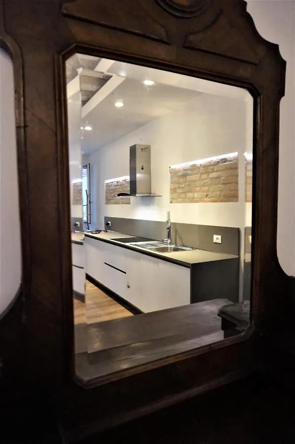 Apartment Sara S Luxury Home Five Minutes From Piazza San Marco Venice