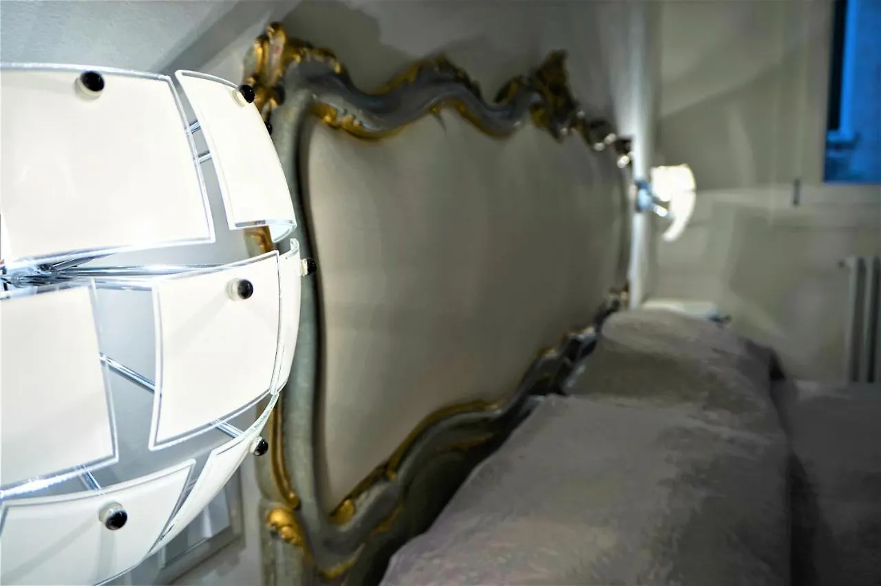 Sara S Luxury Home Five Minutes From Piazza San Marco Venice
