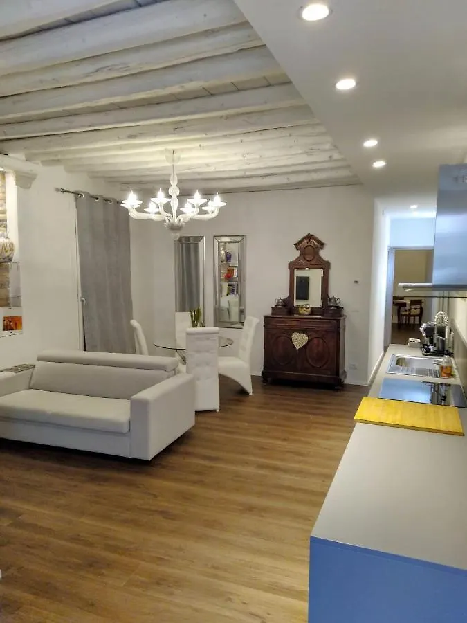 Appartamento SARA S LUXURY HOME five minutes from Piazza San Marco Venezia